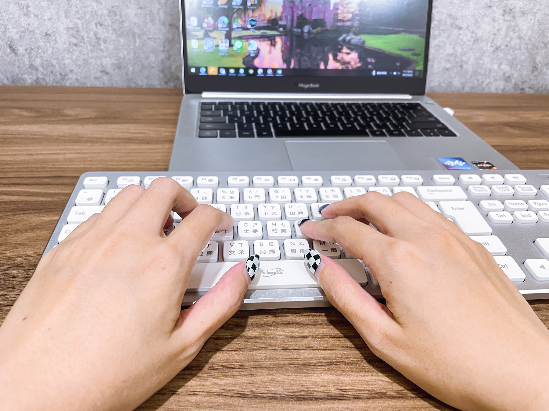 【3C電子】E-books Z11專業級2.4G無線鍵鼠組|