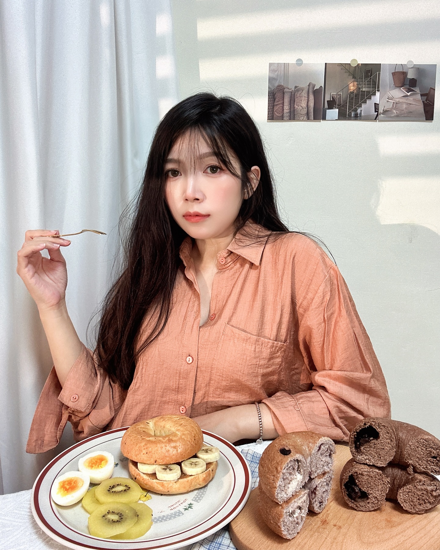 早晨的儀式：貝果、奇異果與慢下來的時間